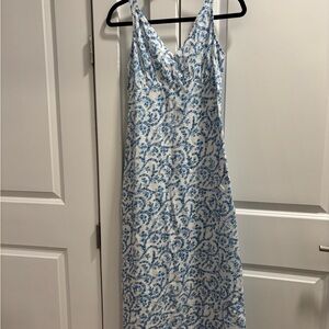 Olivacuous NWOT Blue & White Floral Dress Size Medium